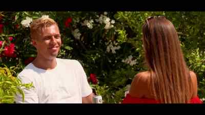 You're a good little kisser. - Love Island Australia
