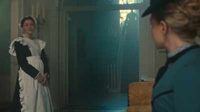 -YOU'RE A PRIVATE DETECTIVE?
-I AM. - Miss Scarlet and the Duke