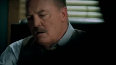 You're a smart man, warden. - Prison Break