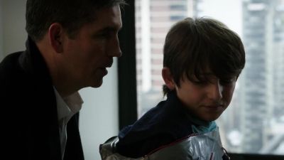 You're Aaron, right?
I'm here to help. - Person of Interest