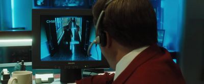 - You're almost there, Linus.
- Who's that guy? - Ocean's Eleven