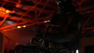 You're better off taking
down Linden and Bell. - Agent Revelation