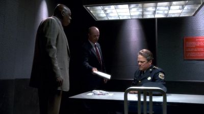 You're bluffing. - Cold Case