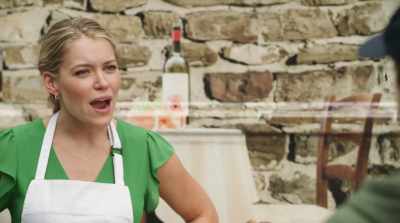 You're Bradley from
the test kitchens a BBQ Bill's. - Cooking Up Love