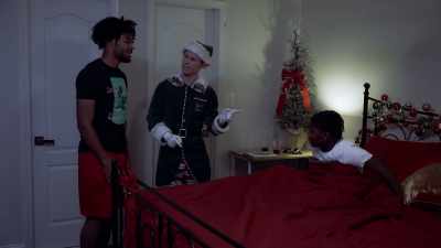 You're Brandon now,
Emily is you. [chuckles] - A Family Matters Christmas