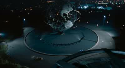 - You're coming with me. - Men in Black