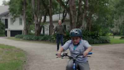 - You're doing it, JJ! - Council of Dads