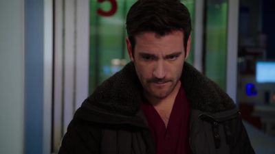 - You're Dr. Rhodes? - Chicago Med