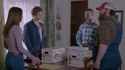 You're driving.
Would if I could,
but I can't. - Letterkenny