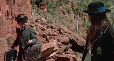 You're dropping everything. - Walkabout