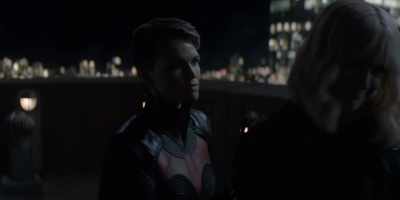 You're finally catching on. - Batwoman