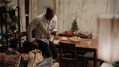 - You're fine.
- Hi, this is William. - Our Christmas House