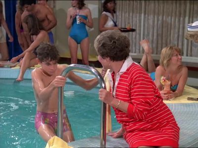 You're getting me all wet. - The Love Boat