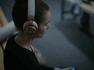 You're giving yourself a gift
when you strengthen - - Girl Picture