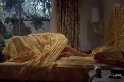 You're gonna be late for school! - Pretty Maids All in a Row