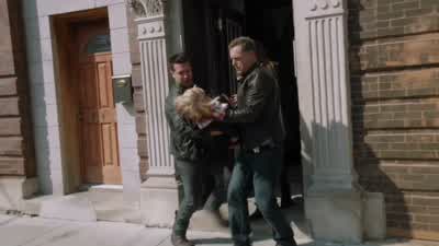 You're gonna be okay, Jules. - Chicago P.D.
