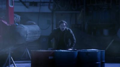 You're gonna
get yourself killed! - Manifest