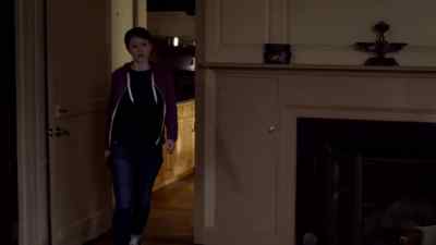 You're gonna make a phone call. - The Following
