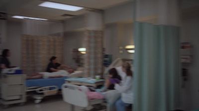 - You're gonna need
the suture kit. - New Amsterdam