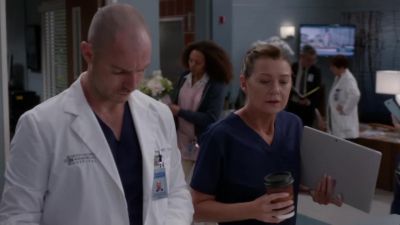 You're here early. - Grey's Anatomy