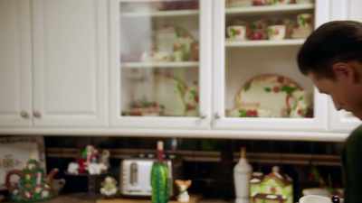 - You're home early. - Feliz NaviDAD