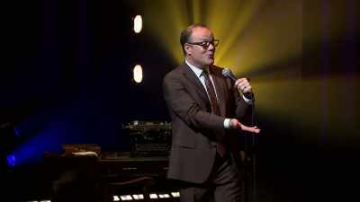 You're in control,
so don't do stupid things - Tom Papa: Human Mule