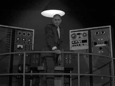 You're in focus now, Paul. - The Twilight Zone