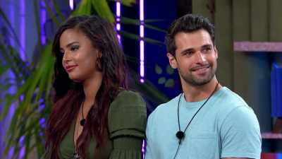 YOU'RE IN THE "LOVE ISLAND"
FINAL. - Love Island
