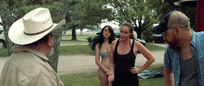 You're interrupting Mr. Gil's
job, - Don't Fuck in the Woods 2