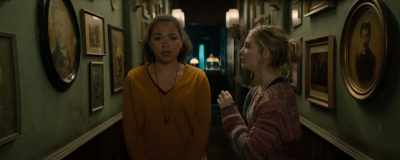 - You're joking, Iris.
- I know. I know, I know. - Baghead