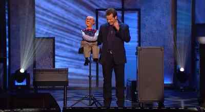 You're just flat out saying your wife's overweight - Jeff Dunham: Controlled Chaos