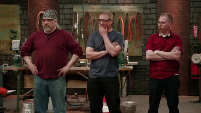 You're just under
half an inch. - Forged in Fire