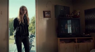 - You're kidding me.
- Mary. - Ginny & Georgia