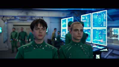 You're late, Major. - Valerian and the City of a Thousand Planets