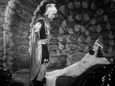 You're late. - Cleopatra
