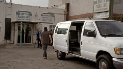 -You're late.
-The bus was late. - Bosch