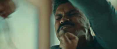You're making a mistake by instigating
a sly person like me! - Thunivu