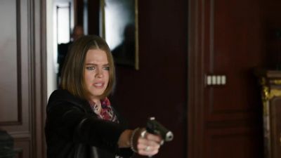 You're no better
than a snitch! - Law & Order: Organized Crime