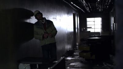 YOU'RE NOT GONNA FIND...
(gasps) - FlashForward
