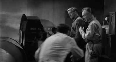 You're not gonna
leave gino up there. - It! The Terror from Beyond Space