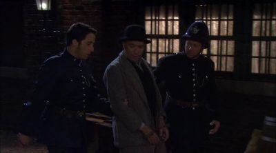 You're not needed here. - Murdoch Mysteries