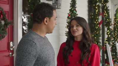 -You're not selling?
-No, I am selling, - A Christmas Open House