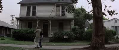 - You're not supposed to go up there. - Halloween