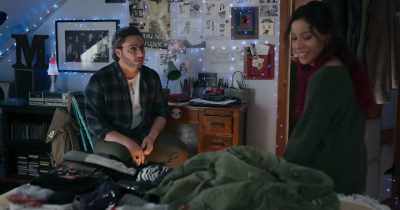 You're only gonna be gone
for a week. (chuckles) - The Republic of Sarah