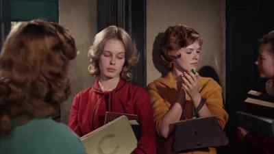 -You're out.
-I am not. - Splendor in the Grass