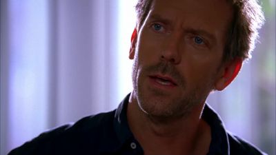 You're ready to sacrifice yourself for
a guy who doesn't consider you a friend? - House