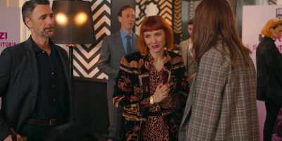You're ruining the launch, Marilena.
Enough already. - Still Fabulous