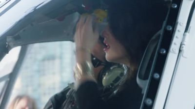 You're safe now. - Supergirl