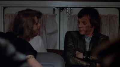 You're shivering. - O Lucky Man!