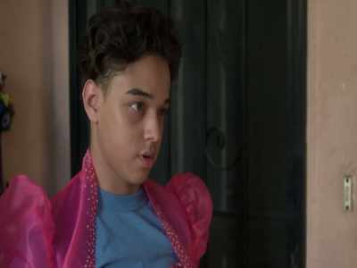 You're smart enough to know
that a rumor could ruin your life. - On My Block